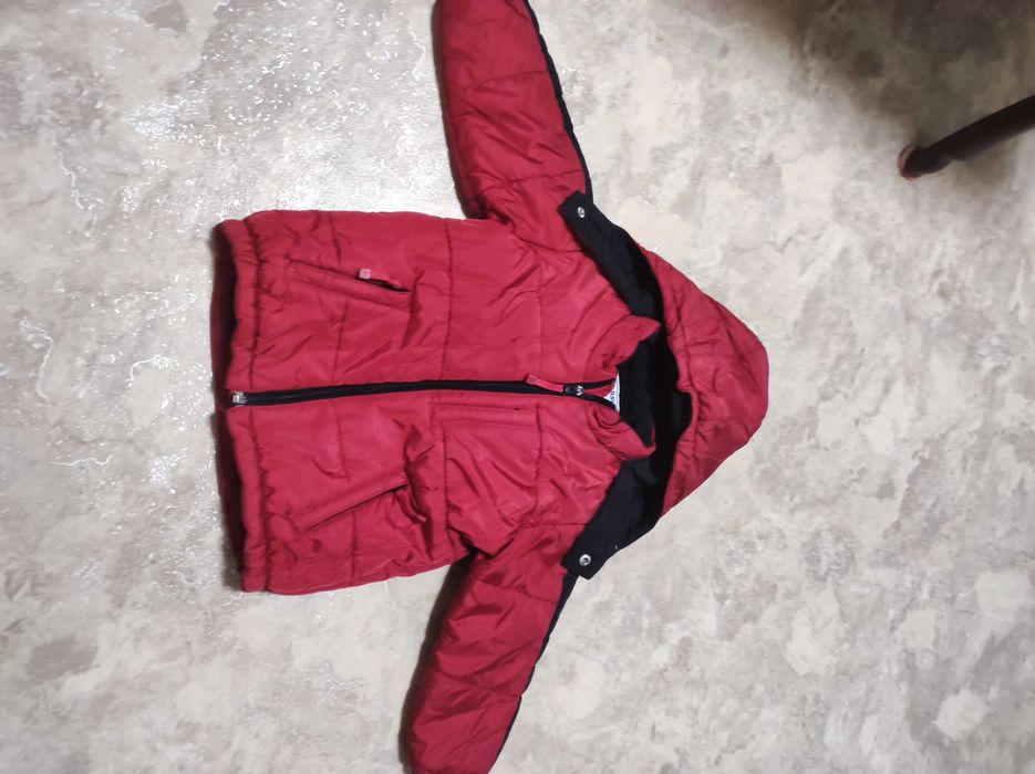 Демисезонная курточка Old Navy для мальчика 98