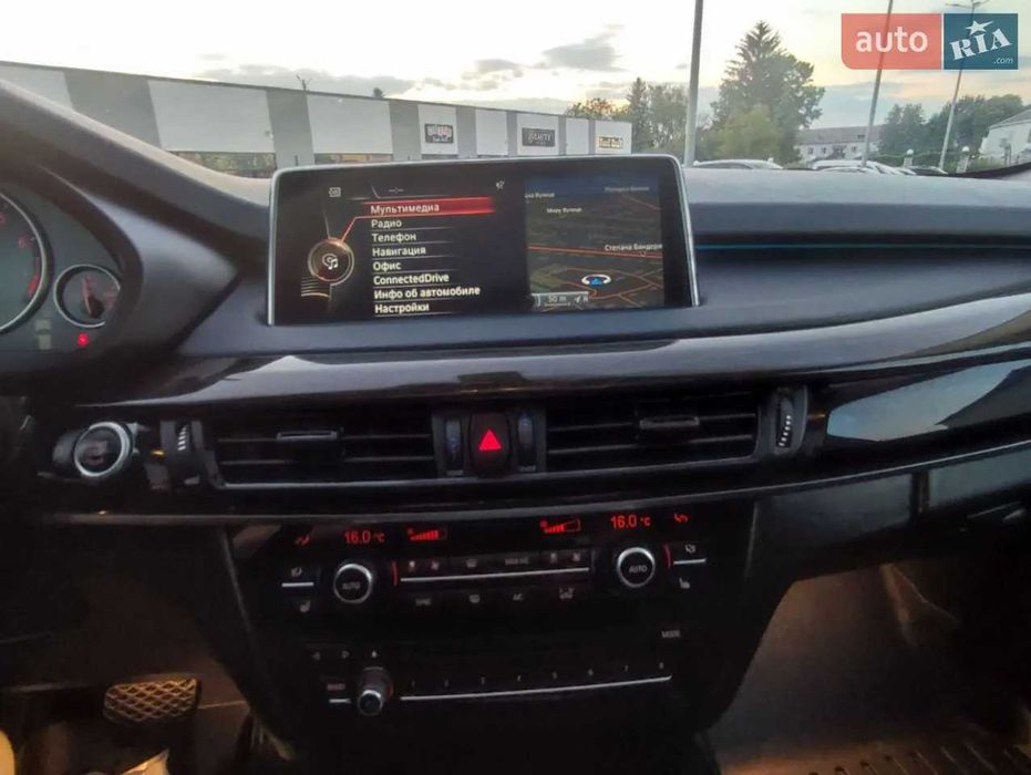 Автомобіль BMW X5 2016