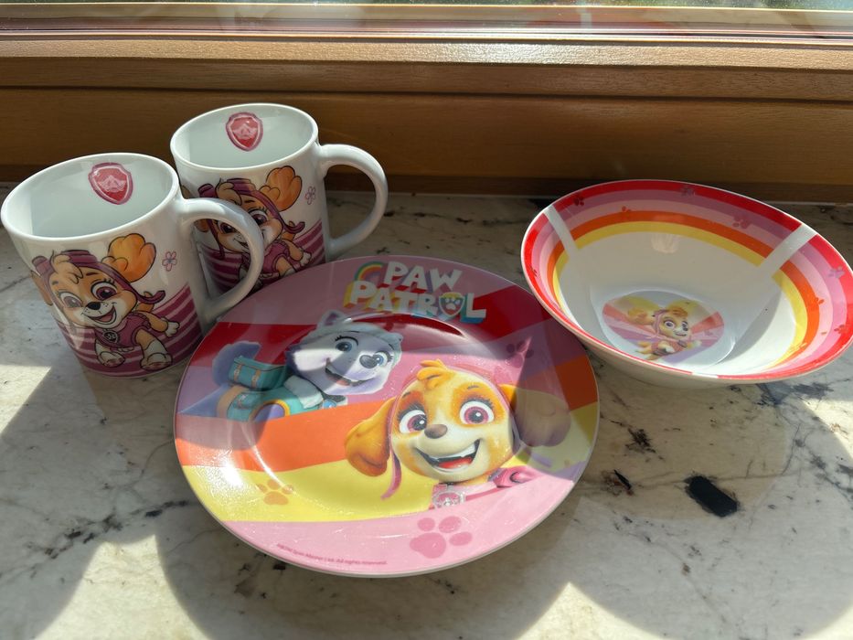 Miska, dwa kubki i talerzyk dla dzieci skye psi patrol porcelana