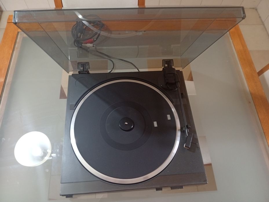 Vendo gira discos avariado