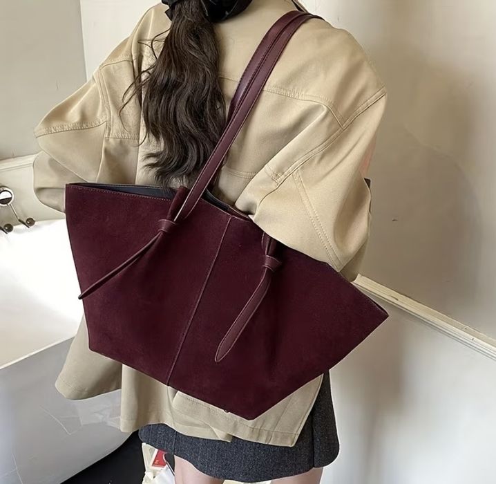 замшева сумка з косметичкою