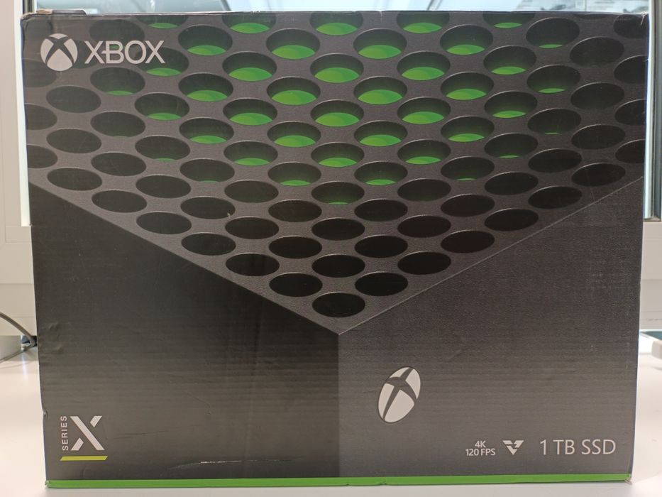 XBOX series X 1tb SSD +2  pady Komis Madej sc.