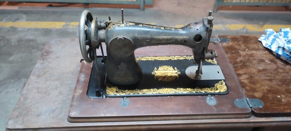 SINGER stare maszyny 2 szt.