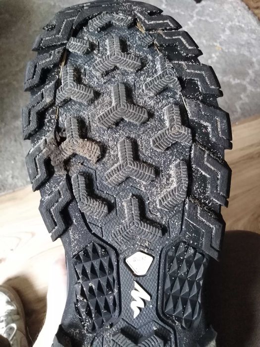 QUECHUA. Śniegowce wodoodporne.