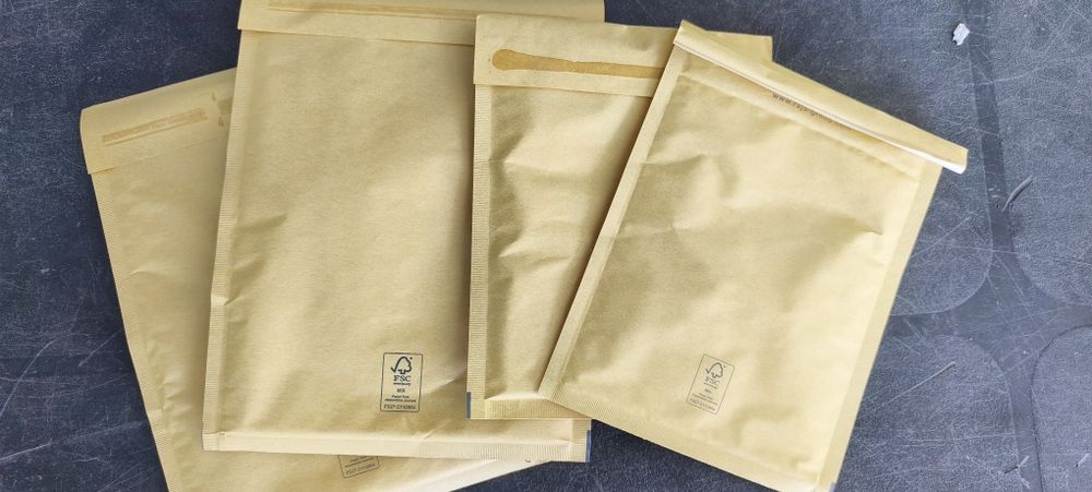envelopes almofadados