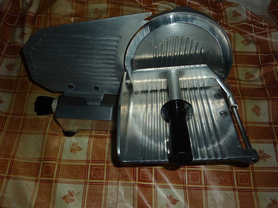 OKAZJA! Krajalnica elektryczna  SARO model GDF 250