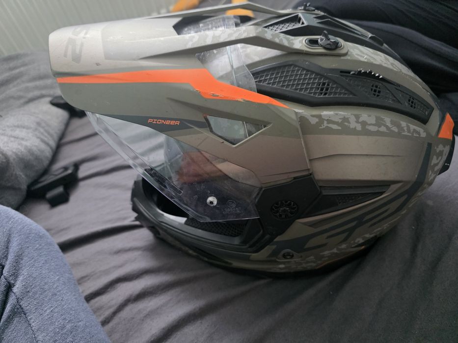Sprzedam kaski  na motor