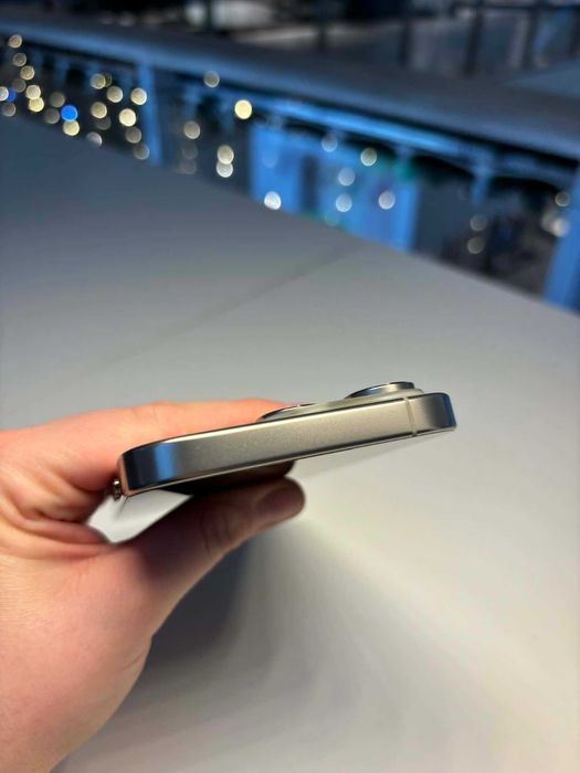 Okazja ! I iPhone 16 pro 128 GB Natural Titanium | Raty 0%