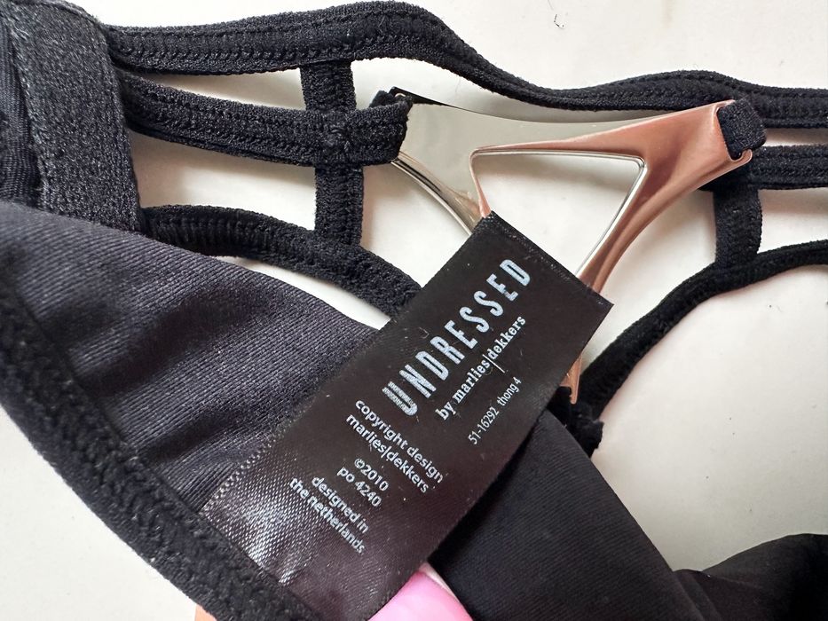 Czarny komplet bielizny biustonosz i stringi Marlies Dekkers S 70D