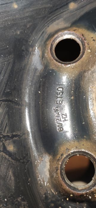 Koła zimowe Goodyear Ultragrip z felgami stalowymi