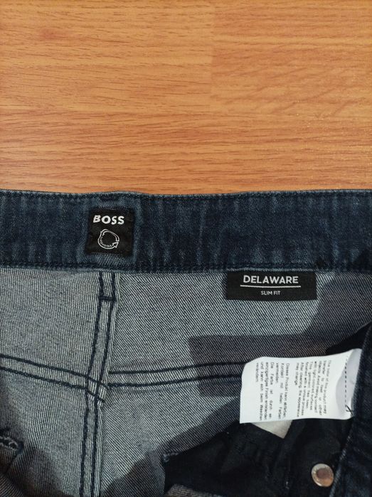 Джинси Hugo Boss