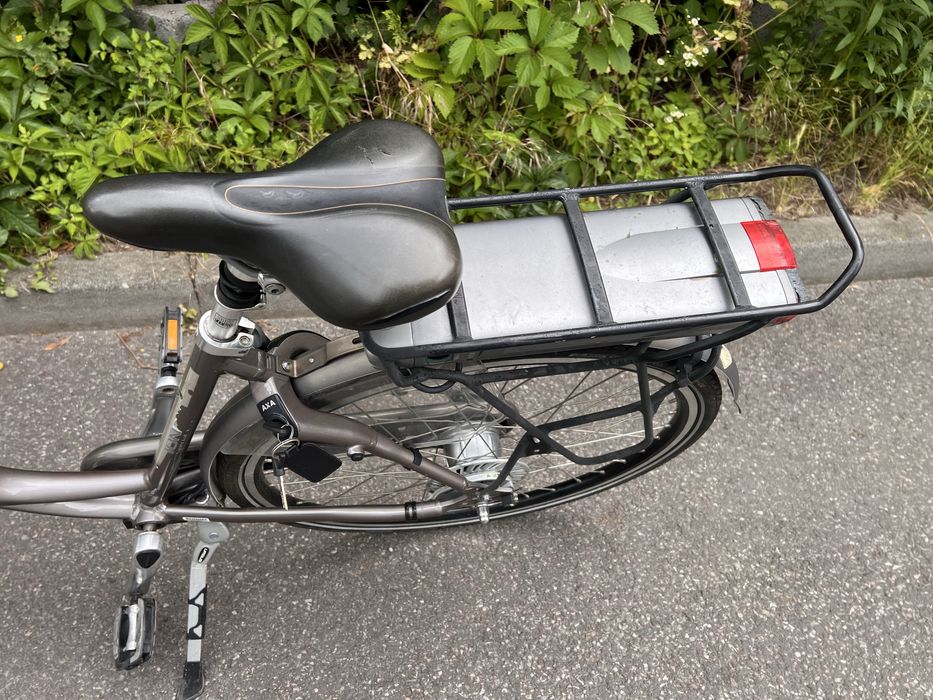 Fajny rower elektryczny SPARTA ION RX 400WH NEXUS 8/A