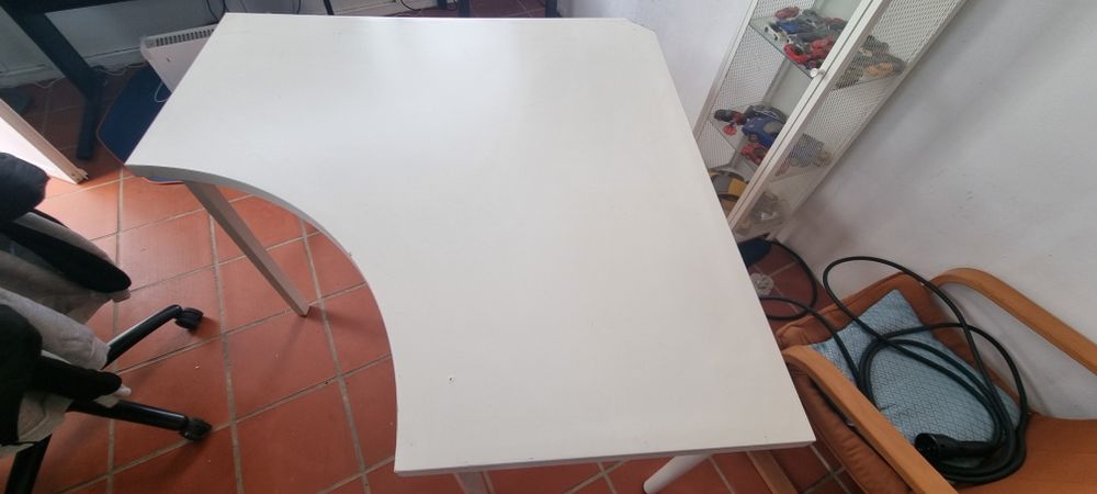 Secretaria de canto ikea