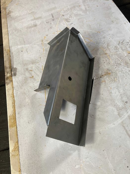 SUZUKI JIMNY 98- reperaturka karoserii,mocowanie budy do ramy