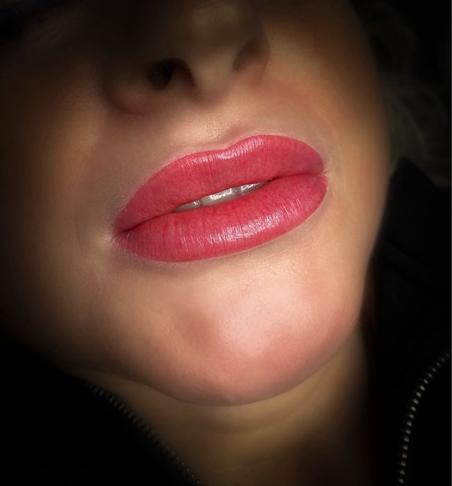 Перманентний макіяж губ 1500грн