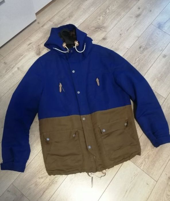 Чоловіча куртка, розмір L Bershka + сумки у подарунок M L nike puma