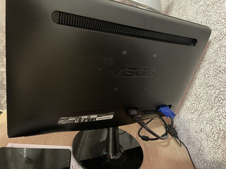 Монітор асус монитор asus 18.5 vs197