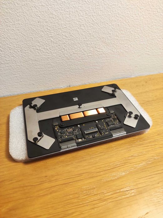 Gładzik Touchpad MacBook Air 13 A1932 do Apple
