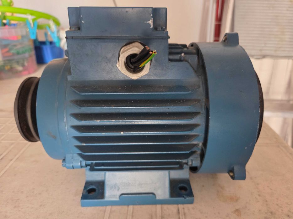 Silnik elektryczny