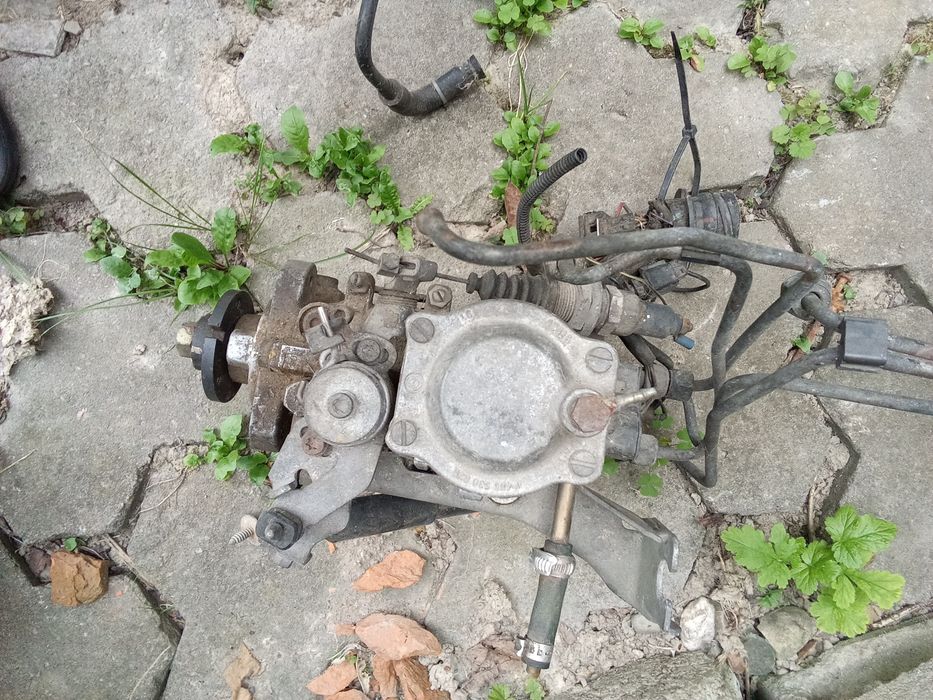 Головки до Ауді ,фольцваген,увз,Топлевна та інші запчастини двигуна