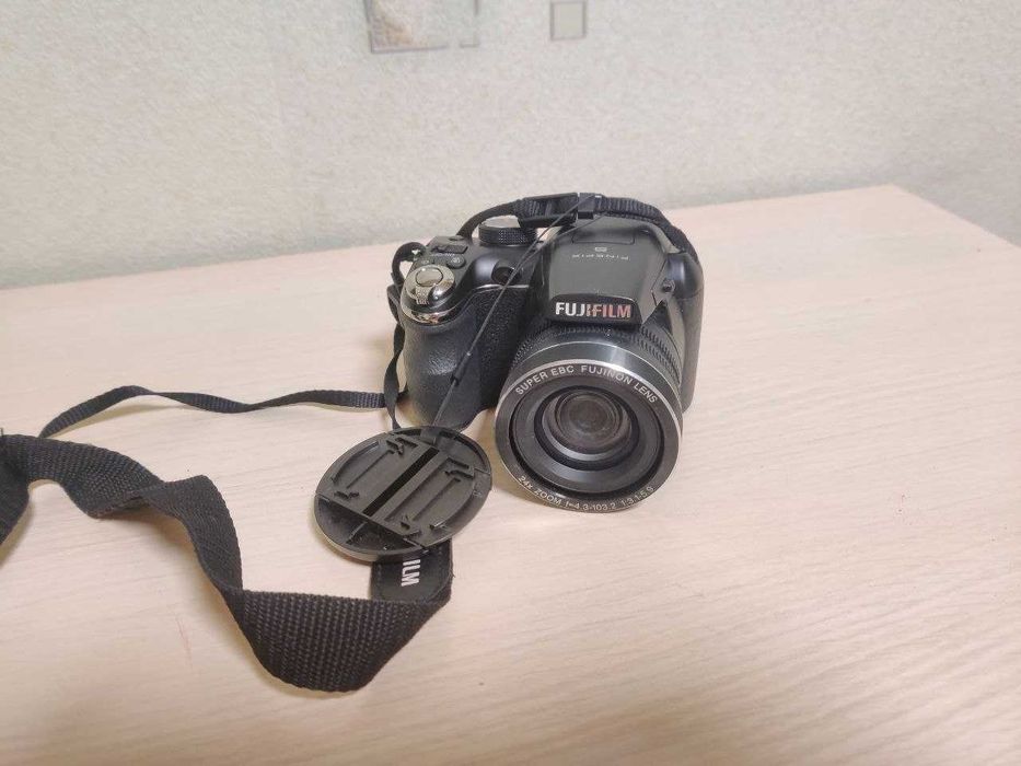 Цифровой фотоаппарат fujifilm S4200 На запчасти