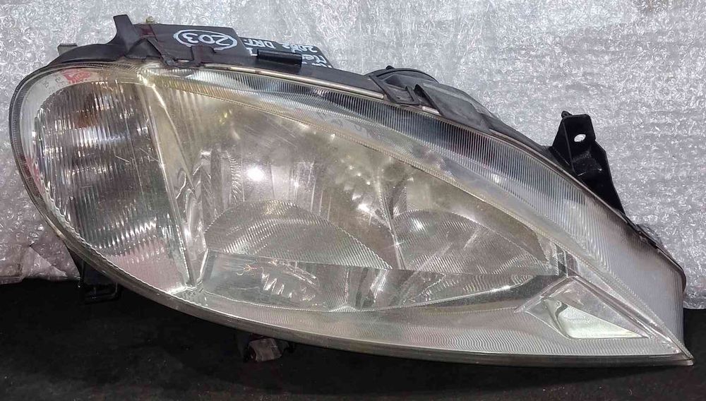 Ótica / Farol Direito 67743625 - RENAULT MEGANE I