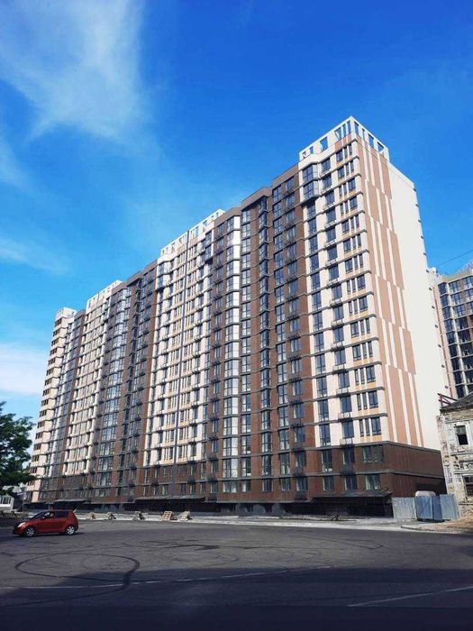 Продам 3-х ком квартиру в сданном доме Центр.