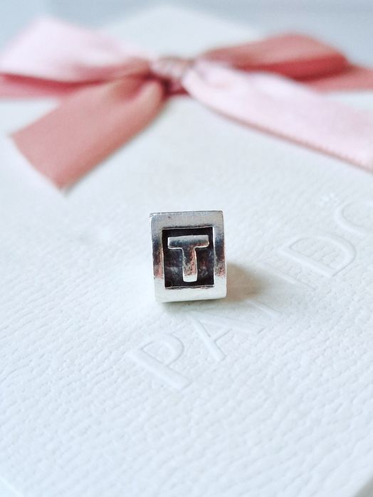 Conta da Pandora Letra T do Alfabeto