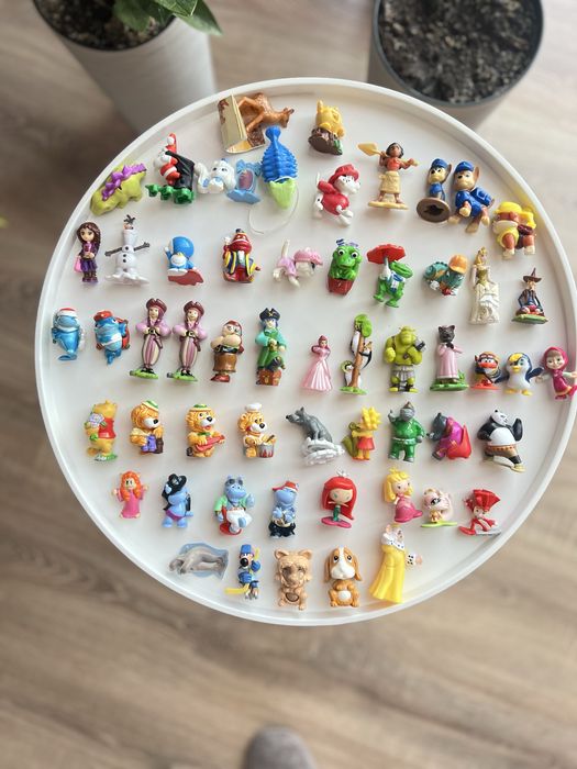 Продам игрушки киндер