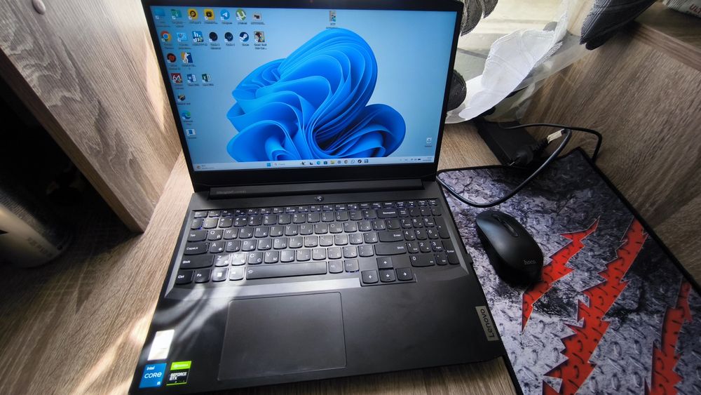 Lenovo ideapad gaming 3 15IHU6
I5-11320H/GTX1650(4gb)/32gb оперативка/