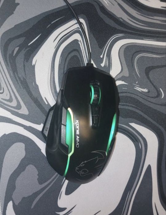 Rato Gaming Roccat Kone AIMO – Edição RGB