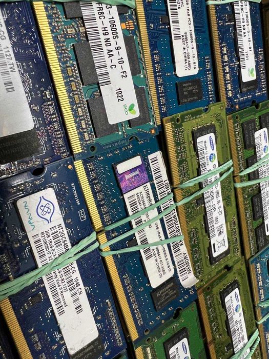 Оперативна пам`ять для ноутбука 2GB | DDR3 1333 | PC3 10600 | SODIMM |