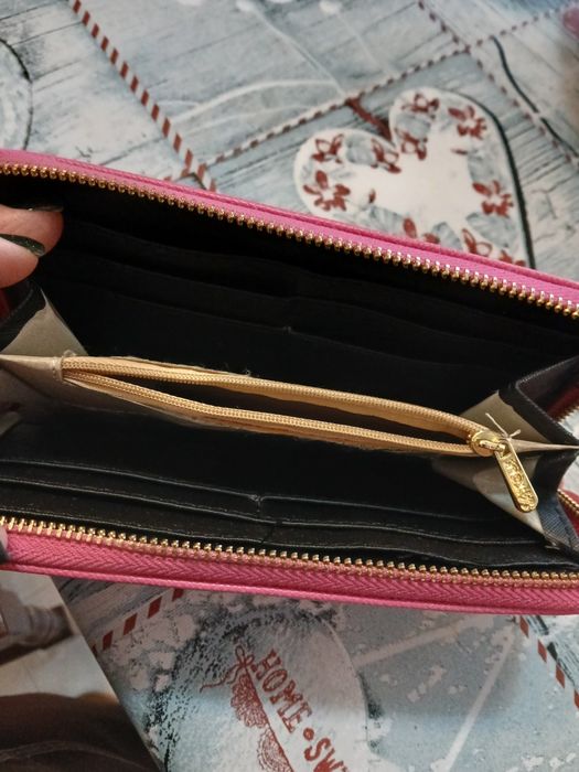 Carteira rosa de senhora