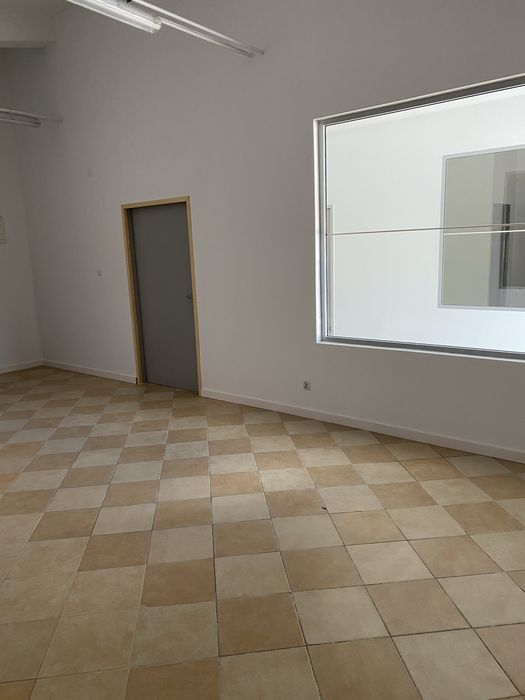 Lokal usługowy obok Actiona