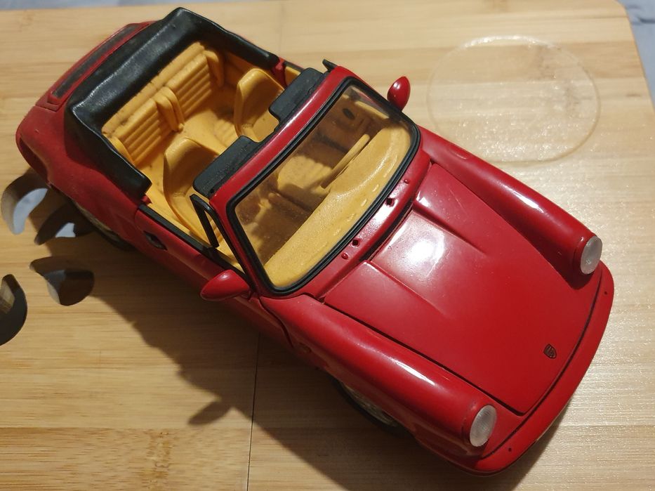 Miniatura porsche carrera 4