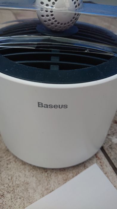 Lampa owadobójcza Baseus, nowa