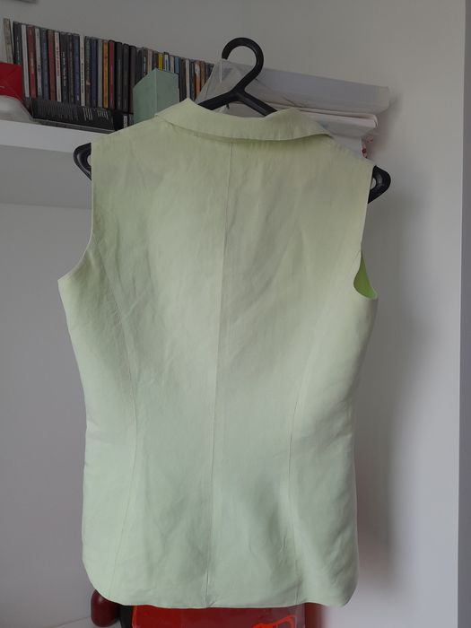 Conjunto saía e top verde claro