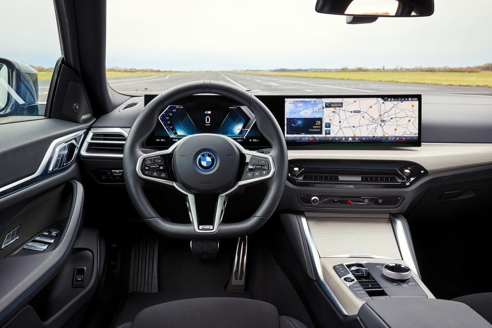 BMW i4 eDrive35