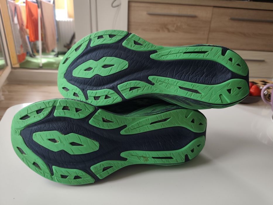 Asics Nobablast 3 buty biegowe męskie
