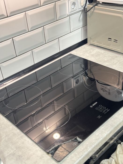 Індукційна плита Bosh