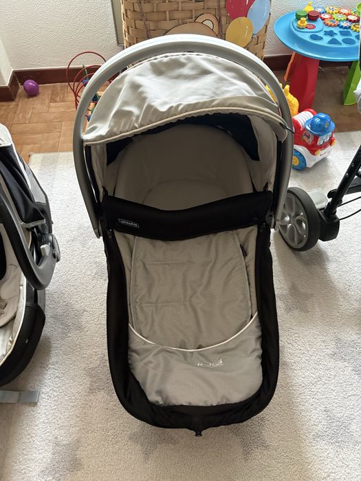Trio Chicco Living completo – Alcofa + Ovo + Carrinho + Base