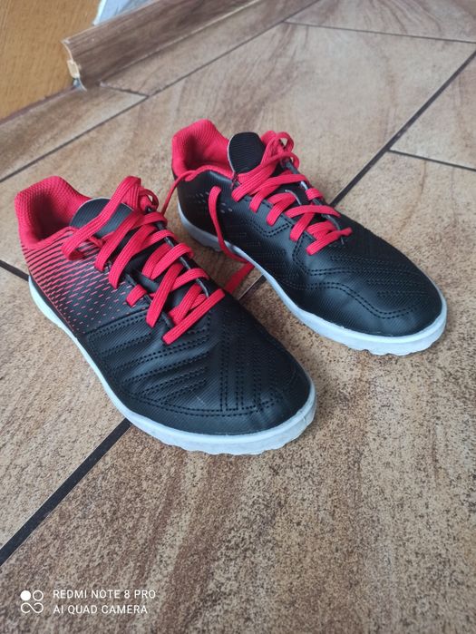 Sprzedam buty do piłki nożnej roz 33
