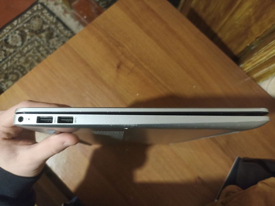 Продам  Ноутбук HP 15S-eq2xxx