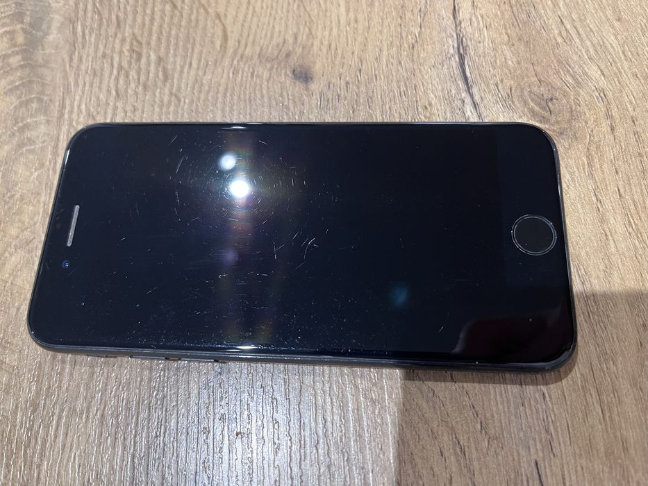 Iphone 7 128GB w dobrym stanie