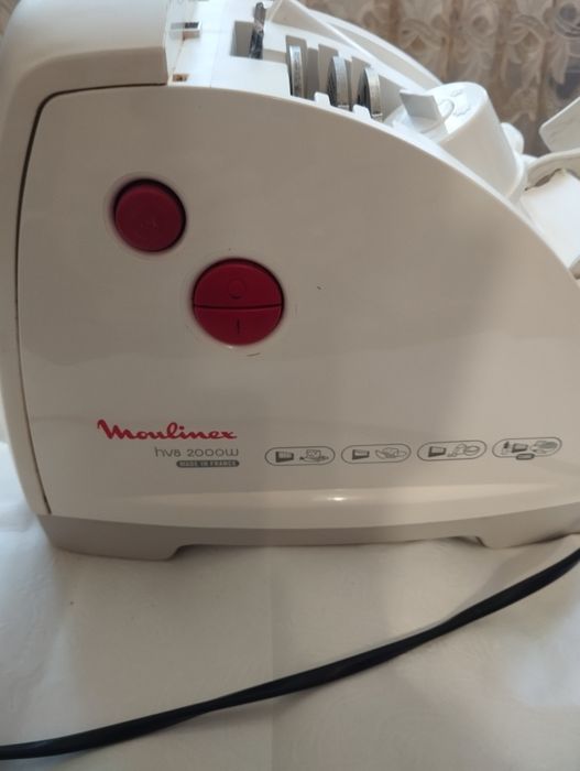 Продам  мясорубку  электрическую.