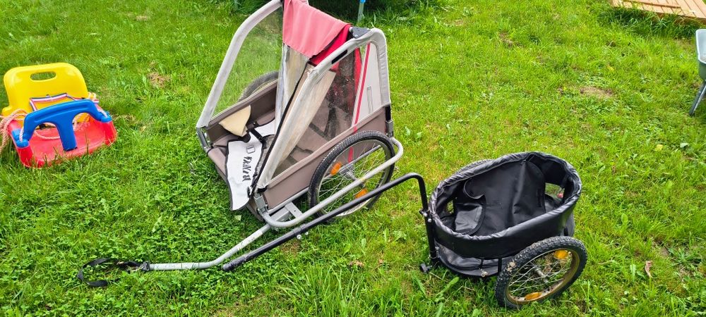 Dwa wózki rowerowe przyczepki