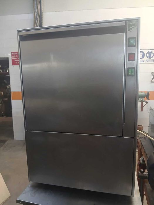 MÁQUINA DE LAVAR LOIÇA PROFISSIONAL – DHIR - 420€