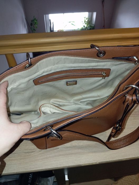 Pojemna Torebka guess