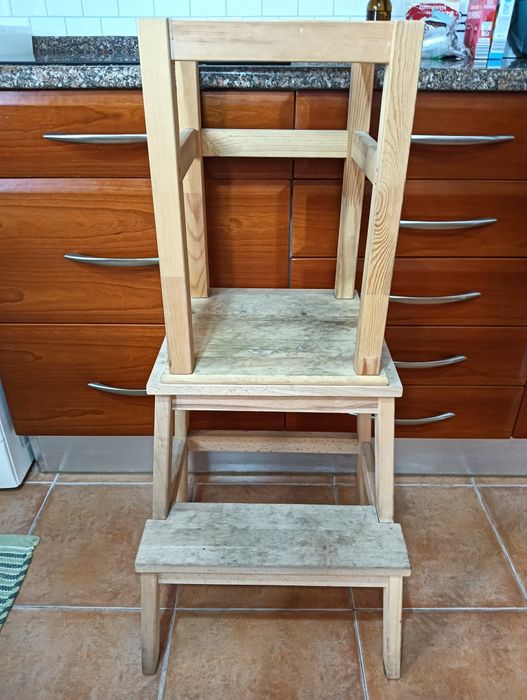 Torre de aprendizagem Montessori