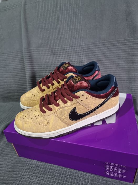 Nike SB Dunk Low Pro